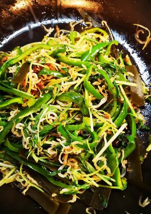 出汁がらも利用！じゃこピーマン水菜炒め-レシピのメイン写真