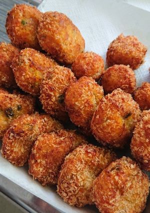 幼児食にも!野菜たっぷりかぼちゃコロッケ-レシピのメイン写真