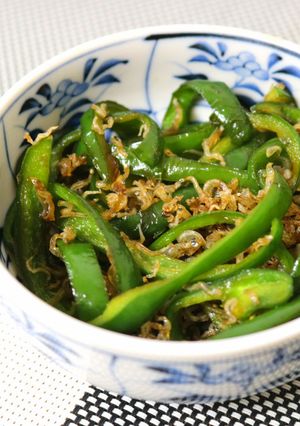 ダイエット夜ご飯おかず♪ピーマンじゃこ-レシピのメイン写真