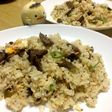 噛めば噛むほど味が出る●牛すじ煮込で炒飯