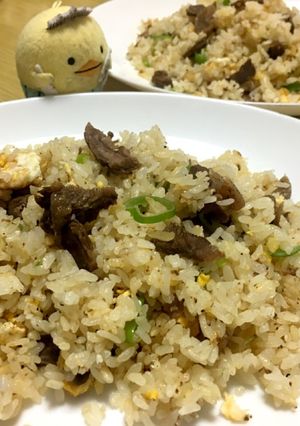 噛めば噛むほど味が出る●牛すじ煮込で炒飯-レシピのメイン写真