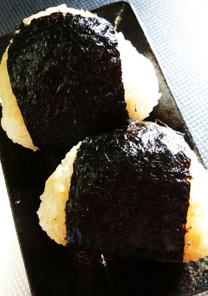 あまーい卵焼きとお醤油のおにぎり♪-レシピのメイン写真