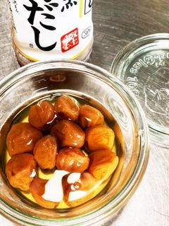 昔ながらの梅で、白だし梅-レシピのメイン写真