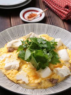 スプーンで食べる!豚肉と豆腐の卵とじ-レシピのメイン写真