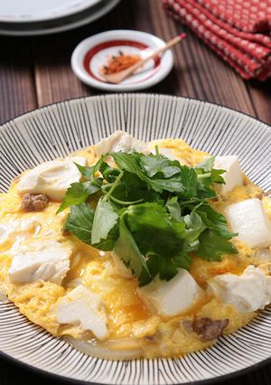 スプーンで食べる！豚肉と豆腐の卵とじ-レシピのメイン写真
