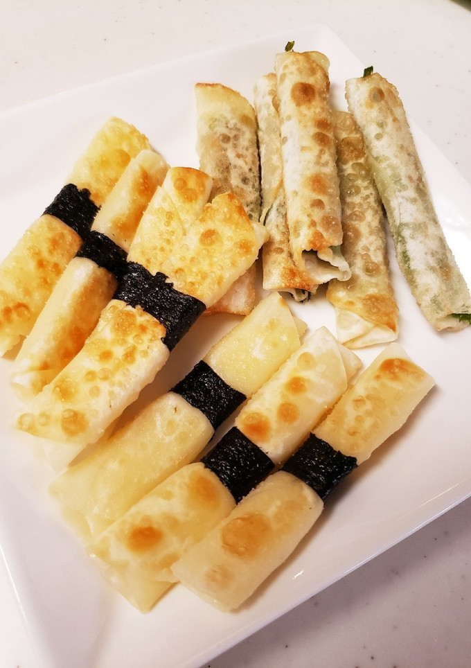 残り餃子の皮で♪簡単おつまみ-レシピのメイン写真