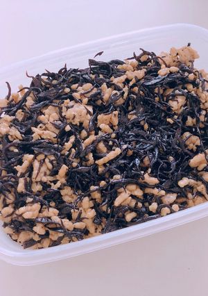 鶏そぼろのひじき煮-レシピのメイン写真