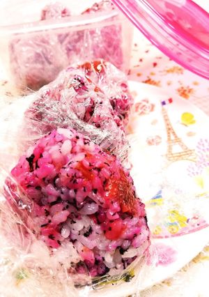 備えあれば憂い無しラップdeオニギリ-レシピのメイン写真