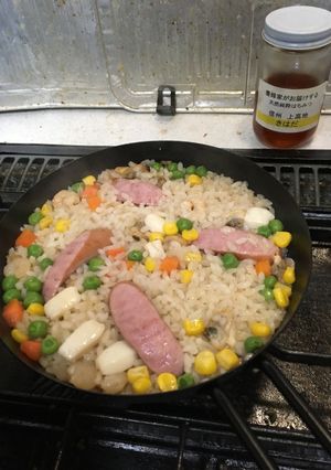 グリルパンでパエリア風ピラフ-レシピのメイン写真