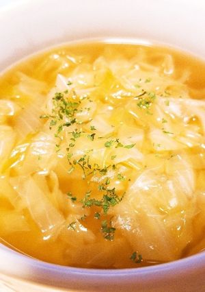 キャベツと玉ねぎのコンソメスープ-レシピのメイン写真