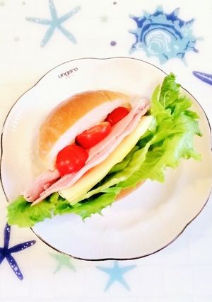 はみ出しまくりサンド♪-レシピのメイン写真