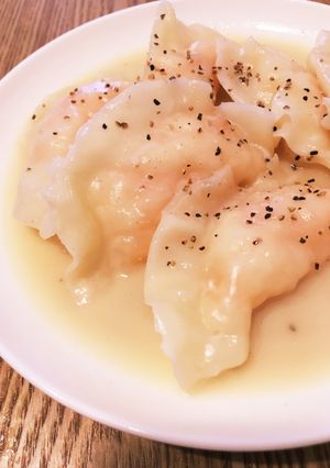 洋風 海老の水餃子 アンチョビバター-レシピのメイン写真