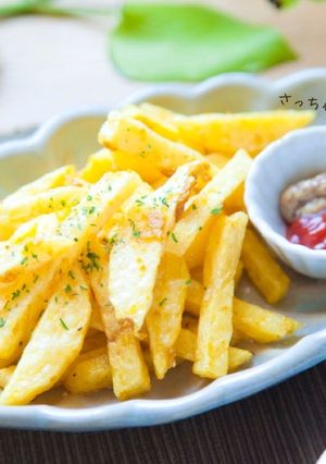 カレー味のふりふりフライドポテト-レシピのメイン写真