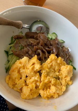 夏にぴったり♪みそブタたま丼-レシピのメイン写真