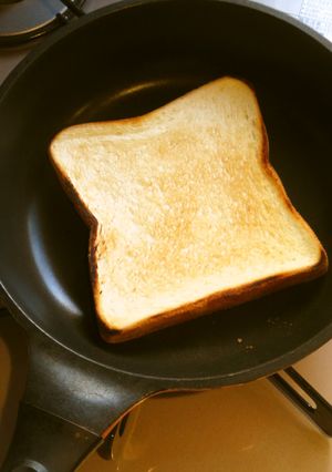 ☺便利な時短裏技♪フライパンでトースト☺-レシピのメイン写真