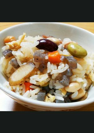 簡単♪お豆と根菜の炊き込みご飯-レシピのメイン写真