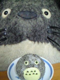 トトロみたいなおにぎり-レシピのメイン写真