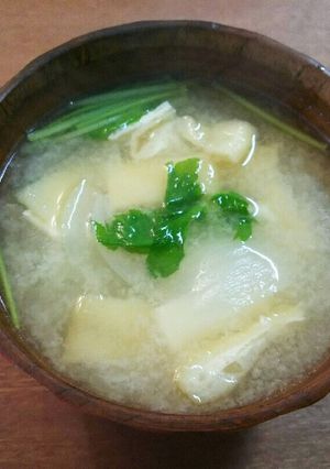 三つ葉 油揚げ 玉葱 味噌汁-レシピのメイン写真