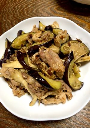 ナスと舞茸の炒め物-レシピのメイン写真