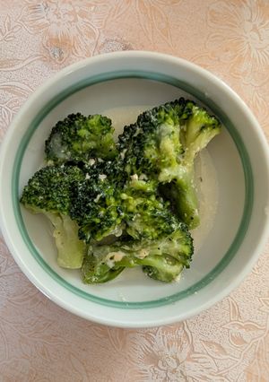 簡単★レンチンブロッコリーのチーズソース-レシピのメイン写真