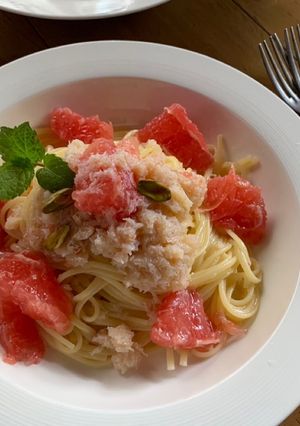 カニとルビーグレープフルーツの冷静パスタ-レシピのメイン写真