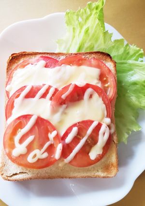 トマトとチーズのドレッシングトースト-レシピのメイン写真