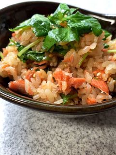 簡単炊飯器で!バター醤油鮭ごはん-レシピのメイン写真