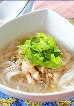 鶏肉と搾菜の汁ビーフン、ナンプラー風味♪-レシピのメイン写真
