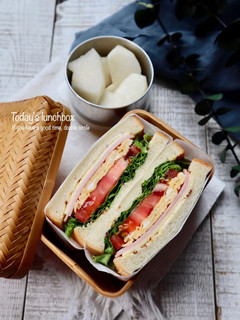 具沢山サンド(ハム・チーズ・玉子・野菜)-レシピのメイン写真