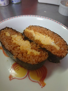 ケチャップライスのおにぎらず-レシピのメイン写真