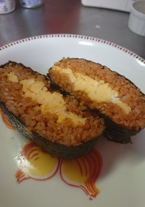 ケチャップライスのおにぎらず-レシピのメイン写真