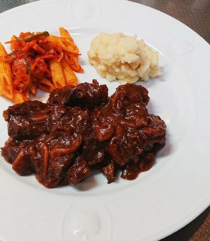 ☆牛肉の赤ワイン煮込み☆-レシピのメイン写真