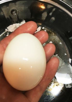 卵の殻をつるりんとむく方法【時短】-レシピのメイン写真