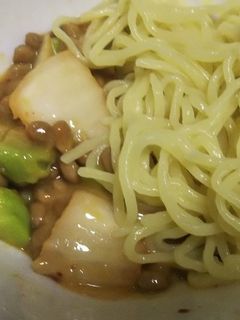 アボカド納豆キムチdeネバネバ冷やし中華-レシピのメイン写真