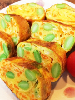鮮やか!人参と枝豆の玉子焼き☆ -レシピのメイン写真