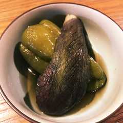รูปของ 丸ごとピーマンとナスの煮浸し