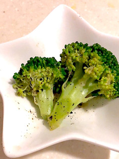 幼児食!ブロッコリーの黒胡麻和え-レシピのメイン写真
