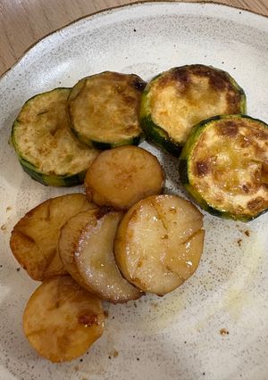 ズッキーニとエリンギのホタテ風バター炒め-レシピのメイン写真