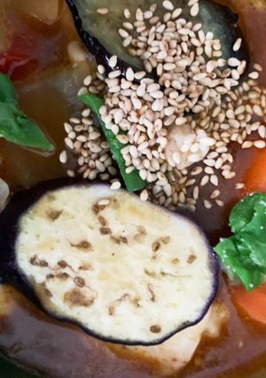 レンジなすと鶏胸肉重ねトマトマヨ黒酢あん-レシピのメイン写真