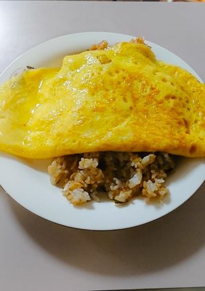 焦がし醤油とねぎ香るバターオムライス-レシピのメイン写真