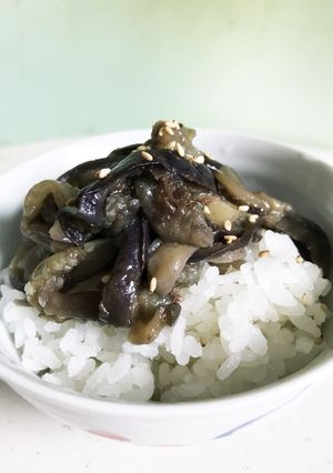 旦那がつくるナスだけの炒め物-レシピのメイン写真