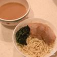 レンジで簡単!蒸し麺で、豚骨醤油のつけ麺