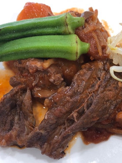 お肉と野菜の赤ワイントマト煮込み-レシピのメイン写真