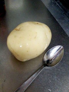 とっても簡単☆新じゃがの皮むき-レシピのメイン写真