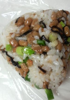 納豆おにぎり☆お勧め中華風３連続＝ｍ＝♪-レシピのメイン写真