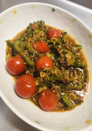 超簡単!焼肉のタレでトマトとゴーヤの麻婆-レシピのメイン写真