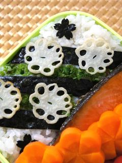 花れんこんの素揚げ。お弁当のデコに♪-レシピのメイン写真