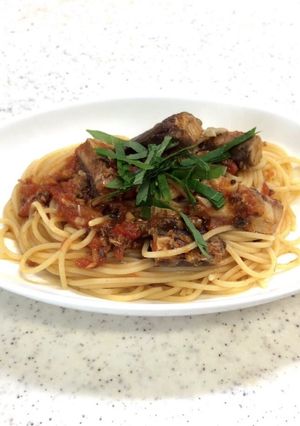 夏にピッタリ！サバ缶とトマトのパスタ-レシピのメイン写真