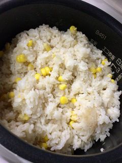 とうもろこし炊き込みご飯 と おにぎり-レシピのメイン写真