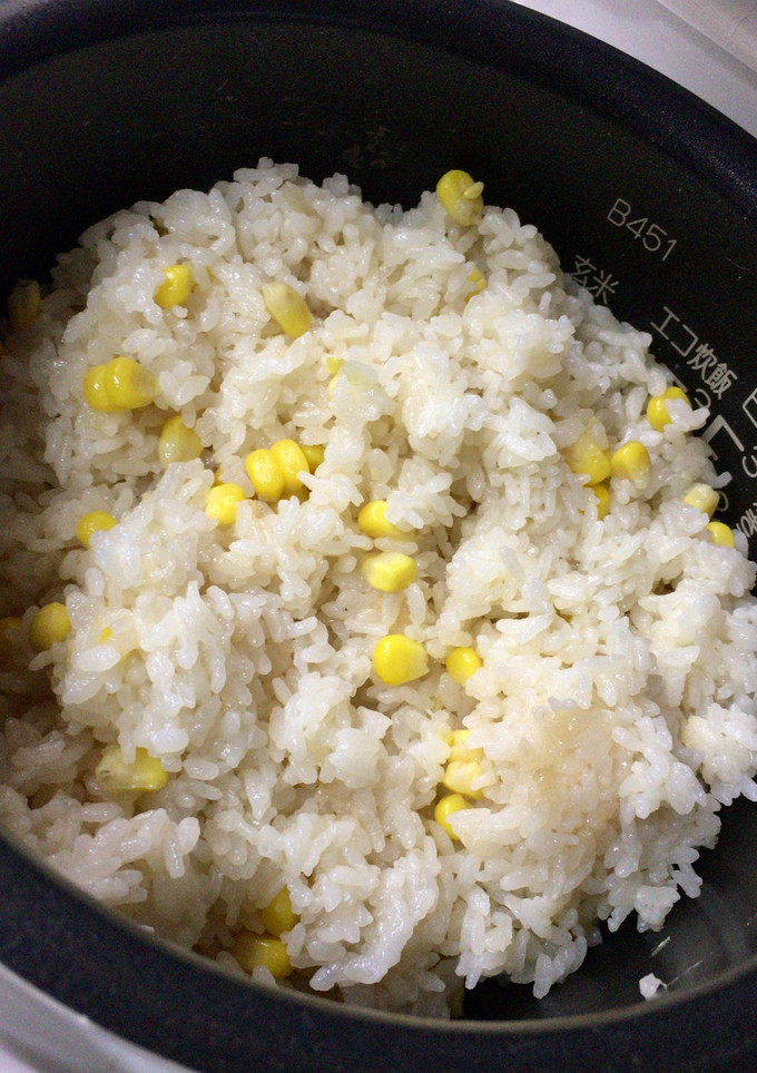 とうもろこし炊き込みご飯 と おにぎり-レシピのメイン写真